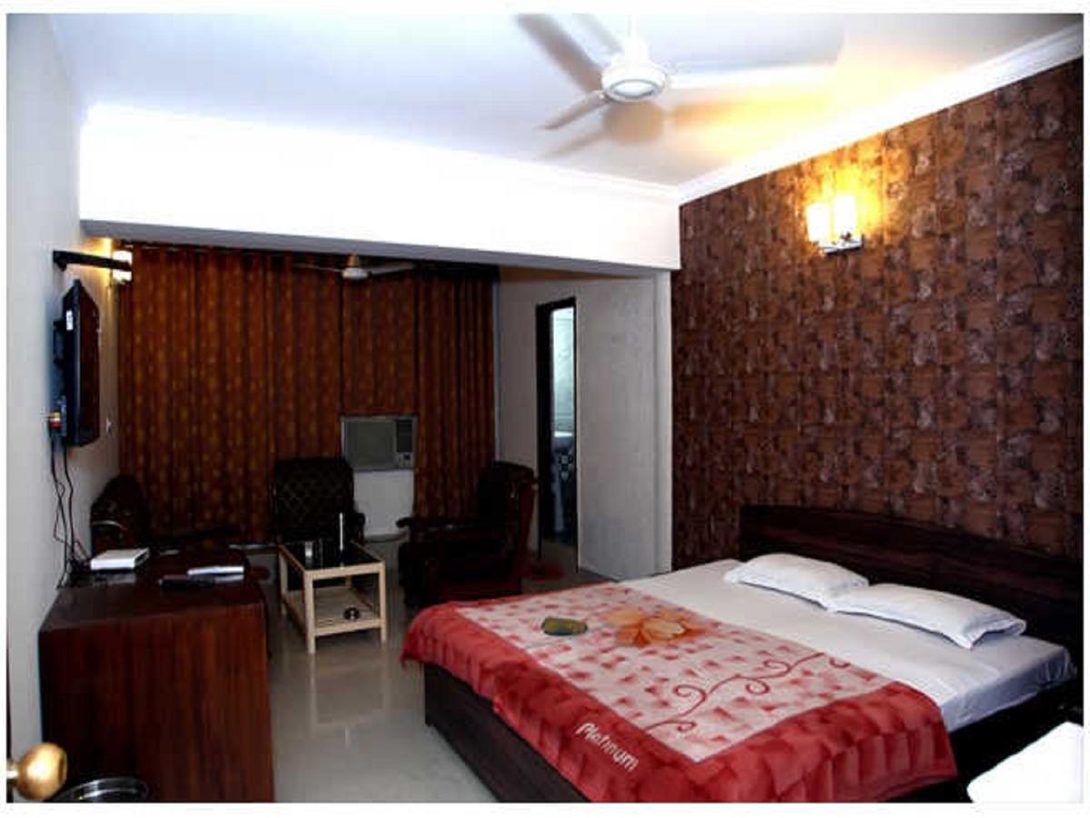 Hotel Haryana *